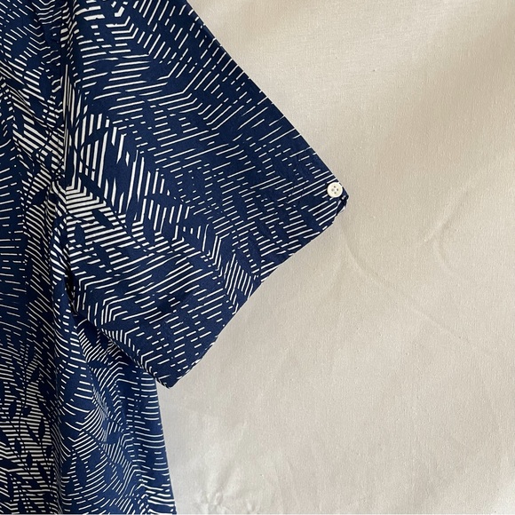 Ben Sherman Blue Leaf Pattern Button Up Short Sleeve Shirt Size Medium - Picture 7 of 11